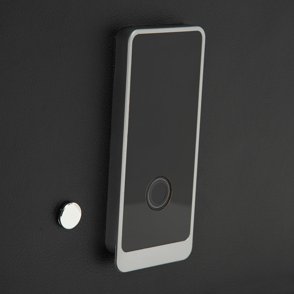 Wolf The Den 4 Piece Safe Black