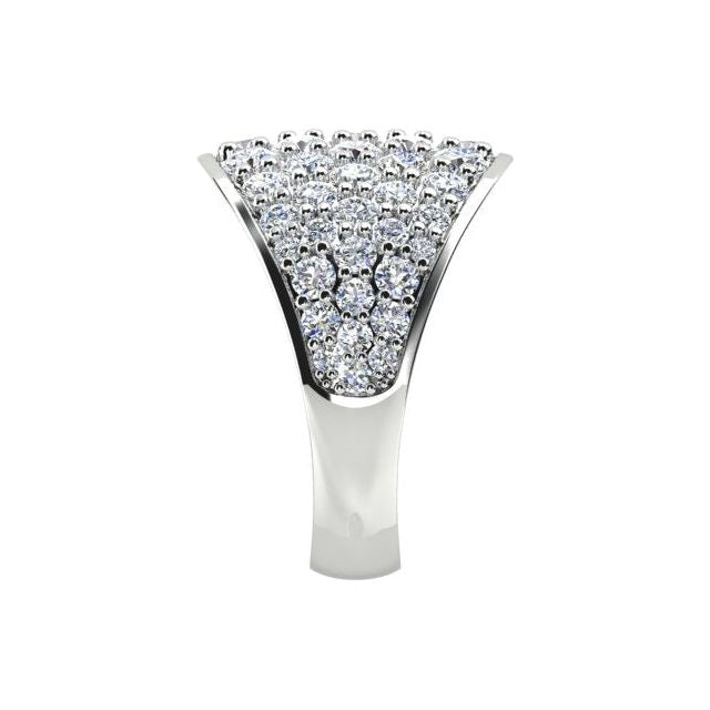 18ct White Gold 3.10ct Pavé Round Brilliant Diamond Dress Ring